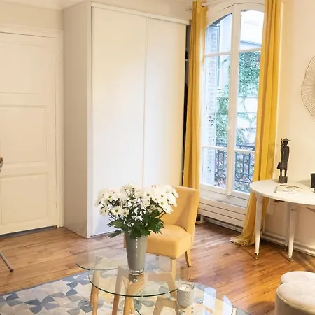 Superb Warm Apt Near Parc Monceau